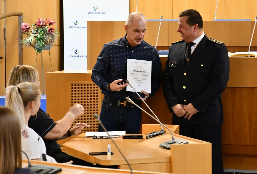 Hejtman Kuba obdržel Řád svatého Floriána za neutuchající podporu dobrovolných hasičů