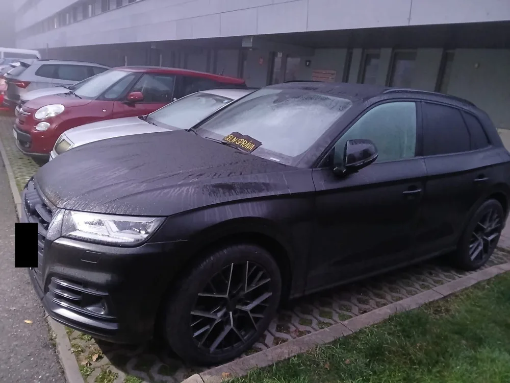 Policie zadržela skupinu, která v Česku nedanila zisky z taxislužeb. Stát připravila o 121 milionů