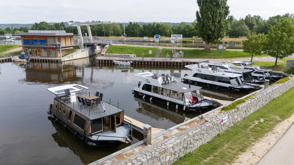 Zájem o plavbu na Budějovicku opět roste. Komorami na Vltavě proplulo více lodí než v loňském roce