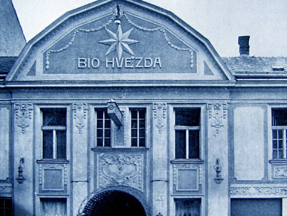 DRBNA HISTORIČKA: Royal, Grand nebo Elite. Biografy byly v Českých Budějovicích velmi populární