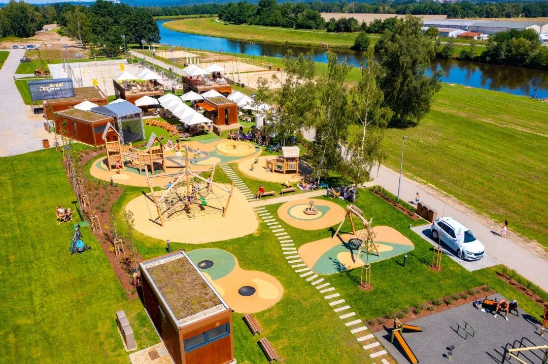 Město hledá provozovatele sportovního areálu u Vltavy