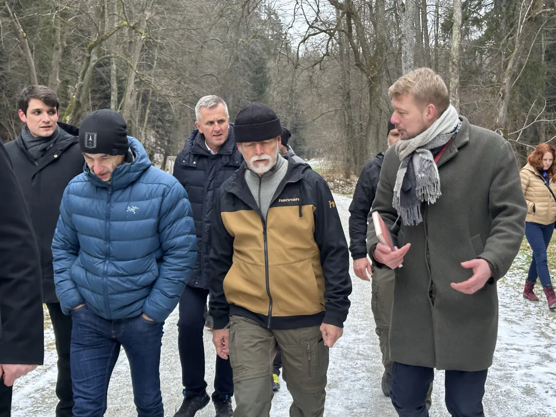 Prezident se svou ženou vyrazili na procházku Terčiným údolím