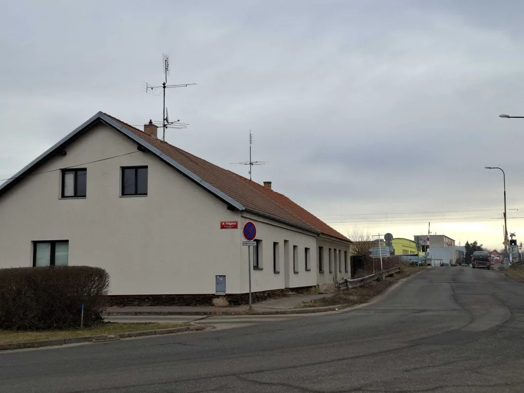 ŘSD začíná bourat stavby, které stojí v cestě severní spojce. K zemi půjdou rodinné domy, kancelářské budovy i skleník