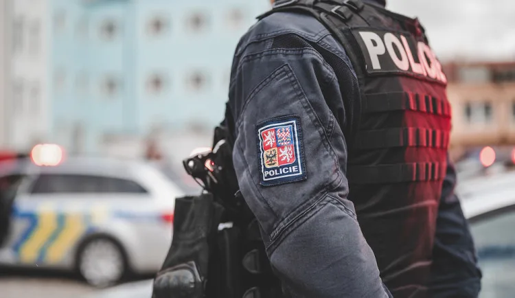 U železničního přejezdu v Omlenici nalezli bezvládné tělo, případ vyšetřují českokrumlovští kriminalisté