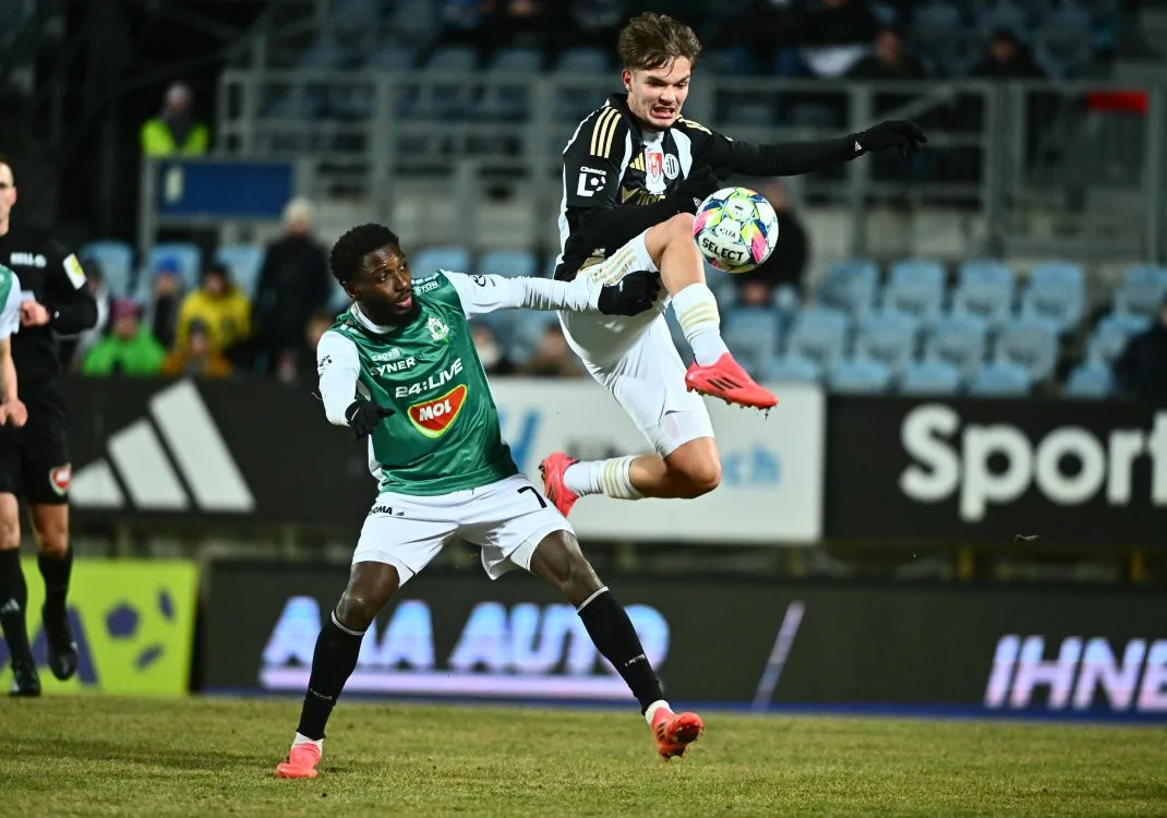 Jablonec v přesilovce vyhrál v Budějovicích 3:2. Jan Chramosta dal svůj 100. gól v lize