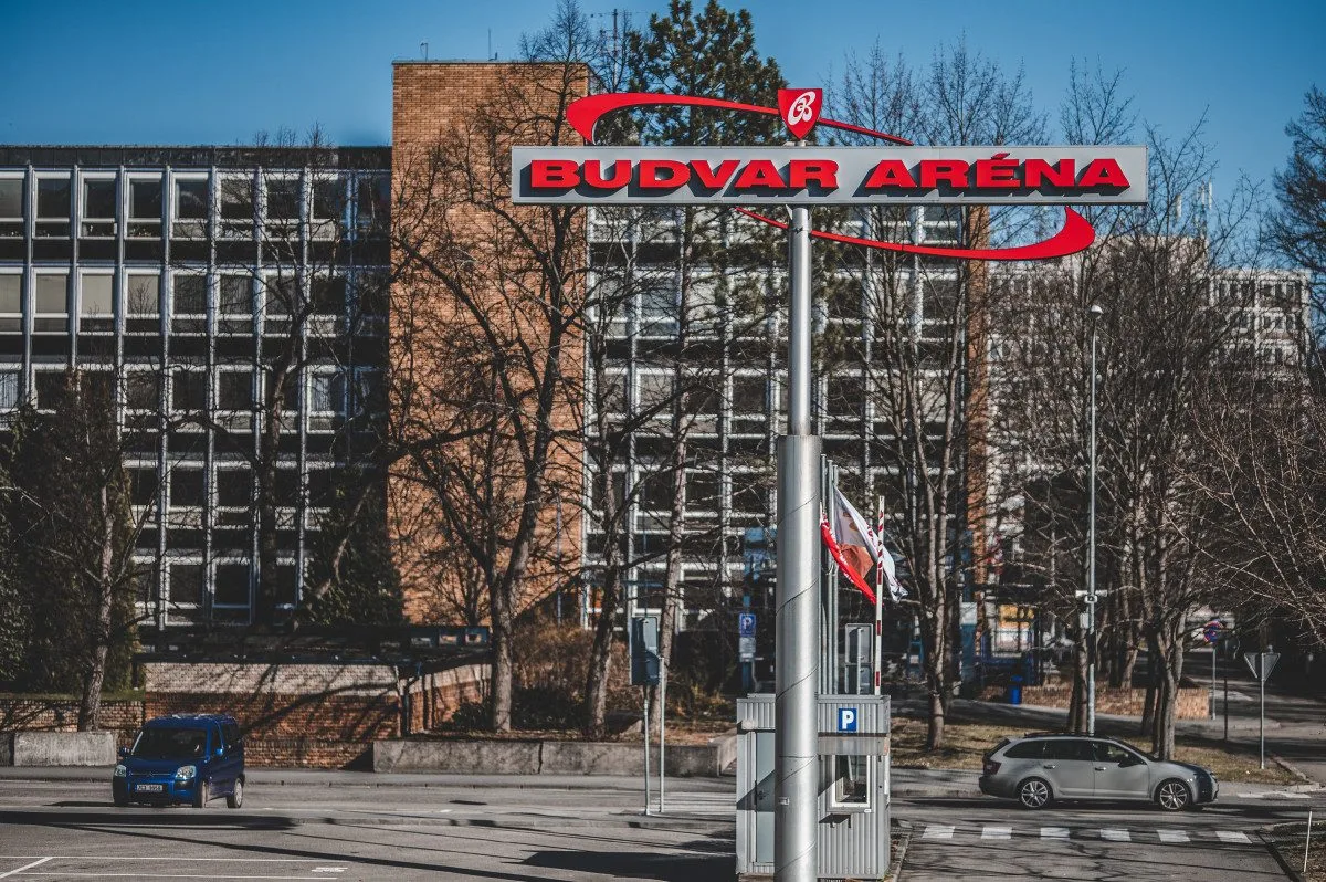 Hokejové mistrovství světa žen omezí dopravu v Budějcích. Město přijme speciální opatření