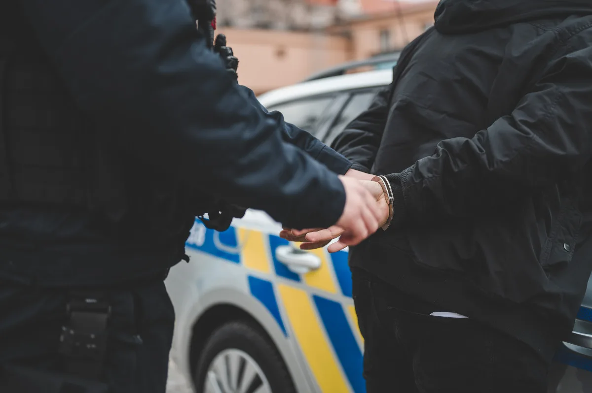 Jihočeští policisté dopadli nepoučitelného recidivistu, za dva měsíce stihl přes sedm krádeží