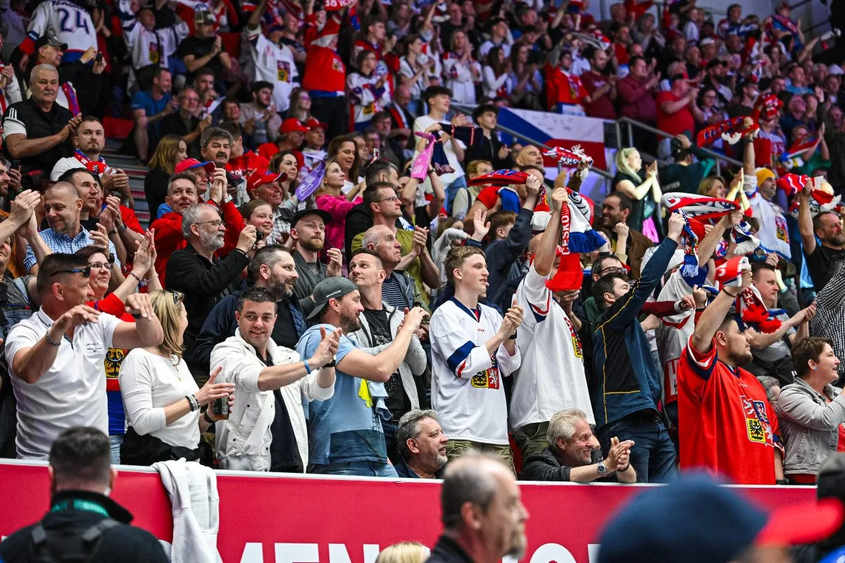 Vydařená první třetina posunula Češky do semifinále mistrovství, Švýcarky deklasovaly 7:0
