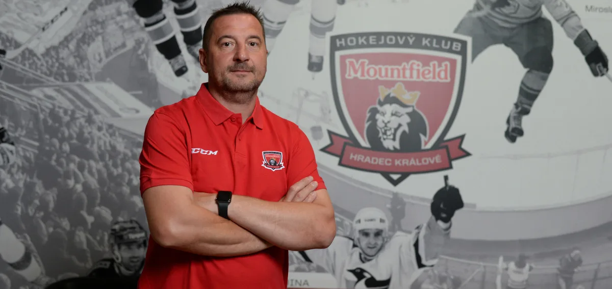 Tomáš Hamara míří z Hradce do Tábora, hokejový Mountfield musí řešit změny