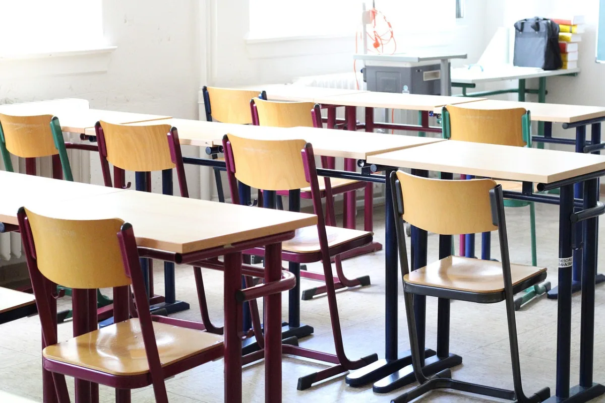 Ministr Bek slíbil prověřit maturitní test z matematiky, podle petice byl příliš těžký