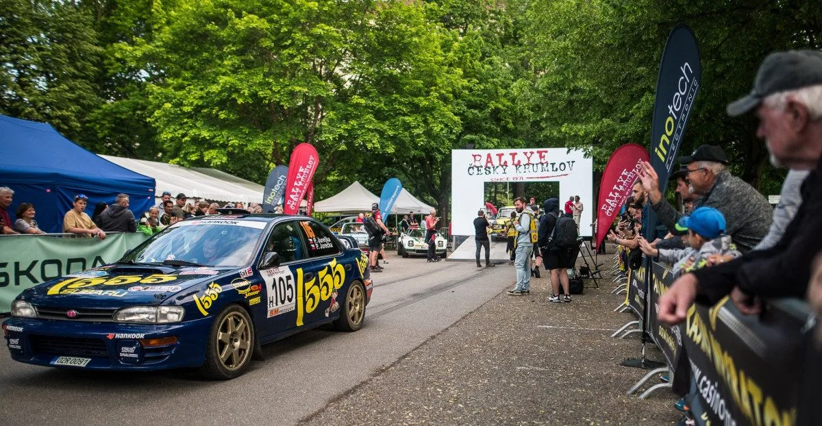 Kulturní tipy: Jižní Čechy čeká vinný košt, slet papoušků i letadel a rallye
