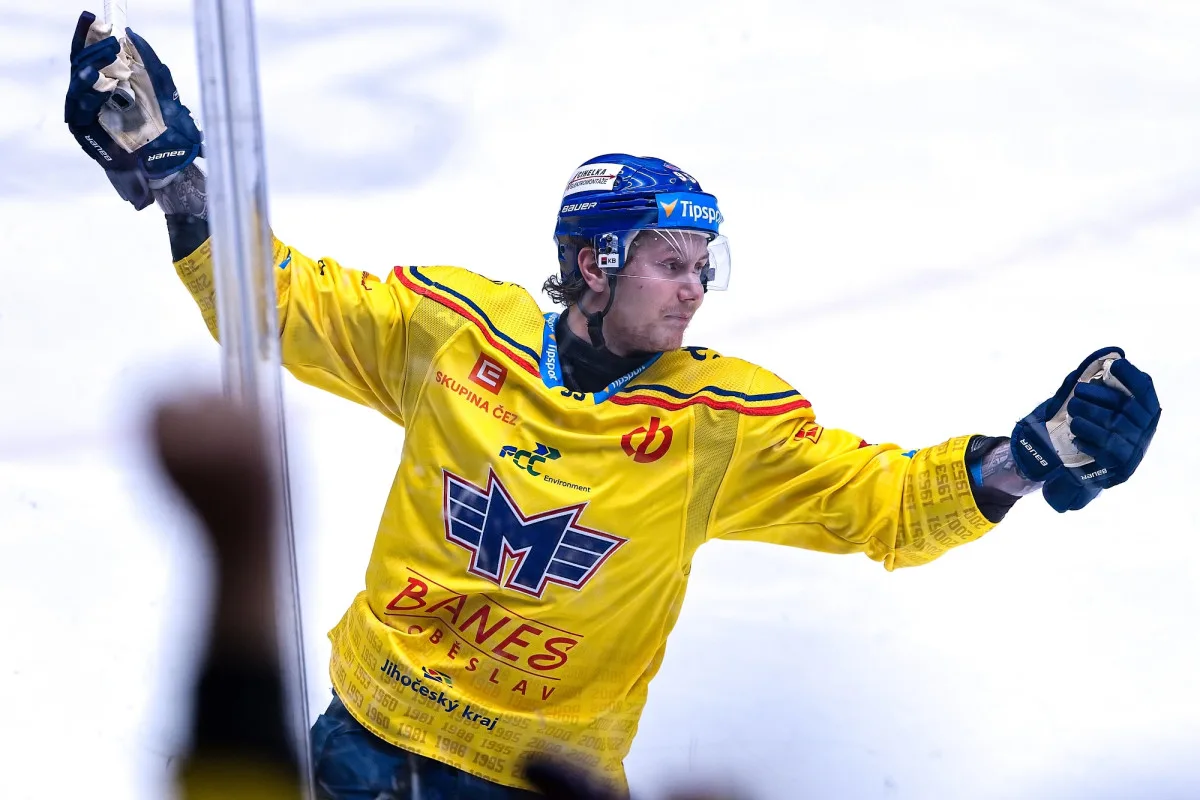 Dánům vybojoval účast v semifinále útočník Motoru Nick Olsen