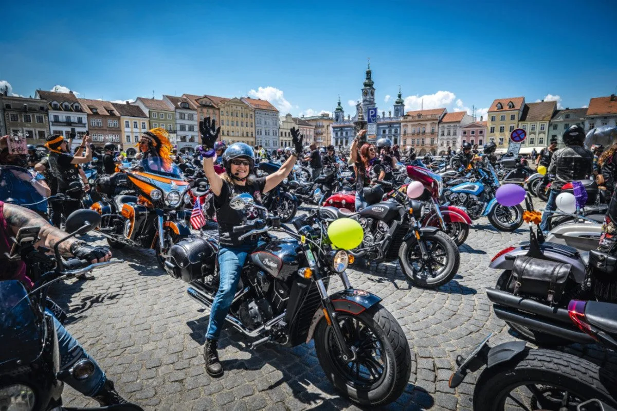 Na motorce v jižních Čechách: Zažijte volnost silnic, krásu krajiny a setkání