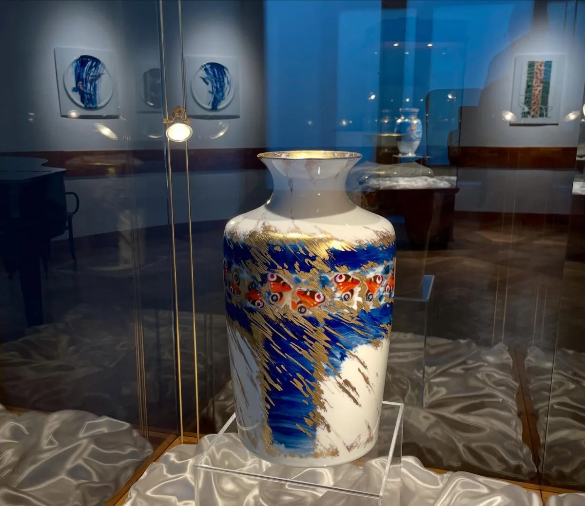 Strakonické muzeum otevírá letní výstavy malby a mozaiky