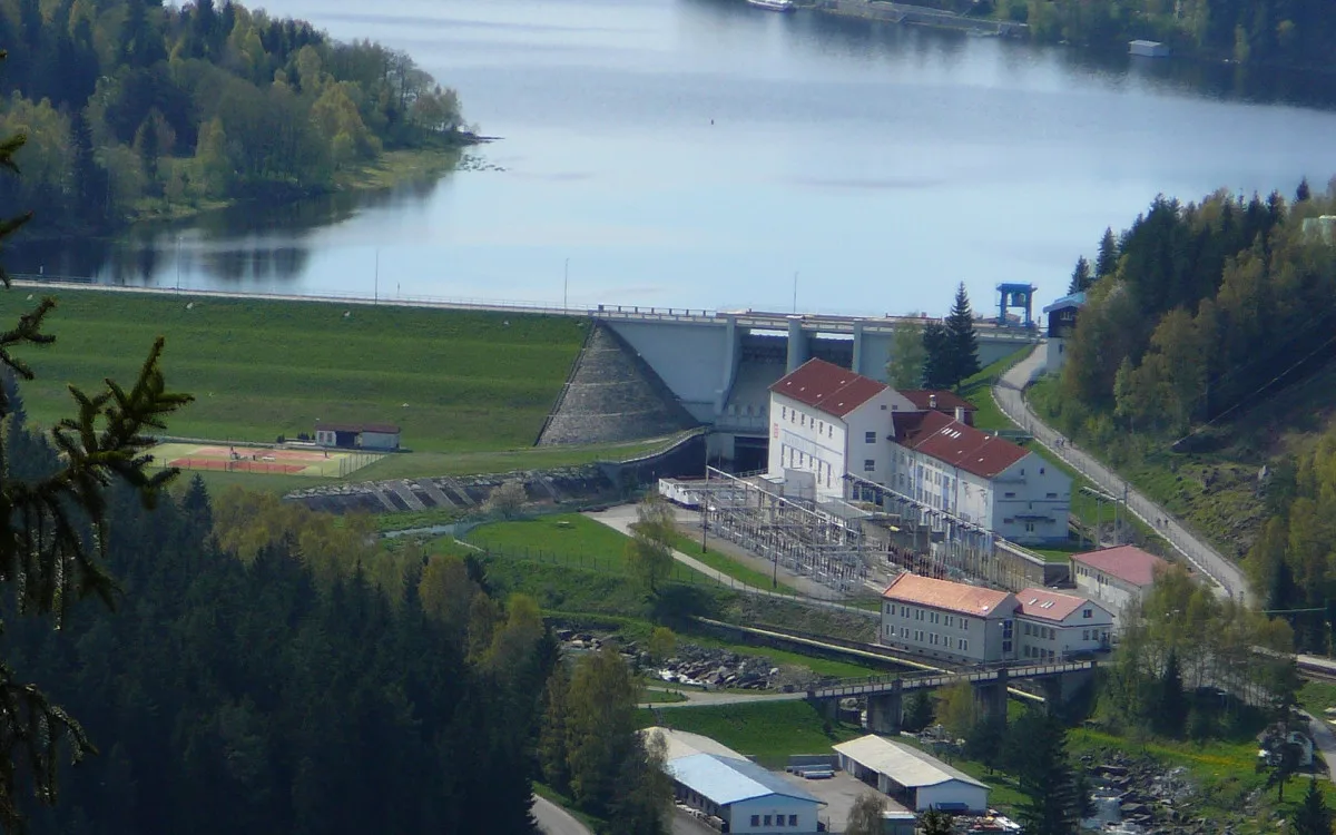 Nahlédněte do nitra přehrady. Elektrárna Lipno I otevře své brány veřejnosti