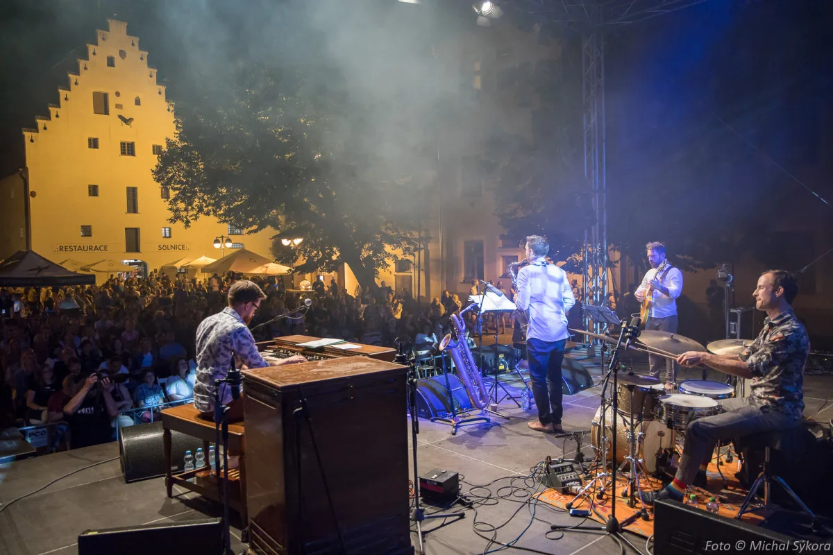 Ondrej Pivec Organic Quartet