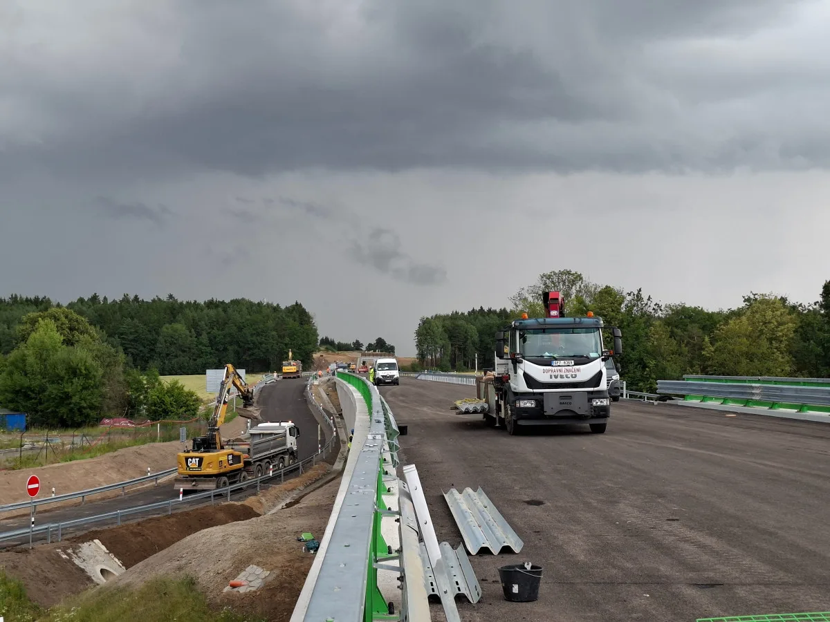 Obchvat Lišova je otevřený. Práce trvaly 29 měsíců