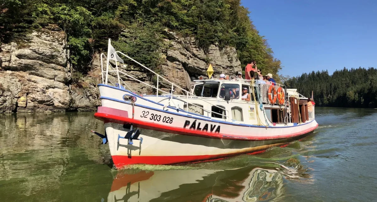 Objevte krásy řeky Vltavy i o kousek dál
