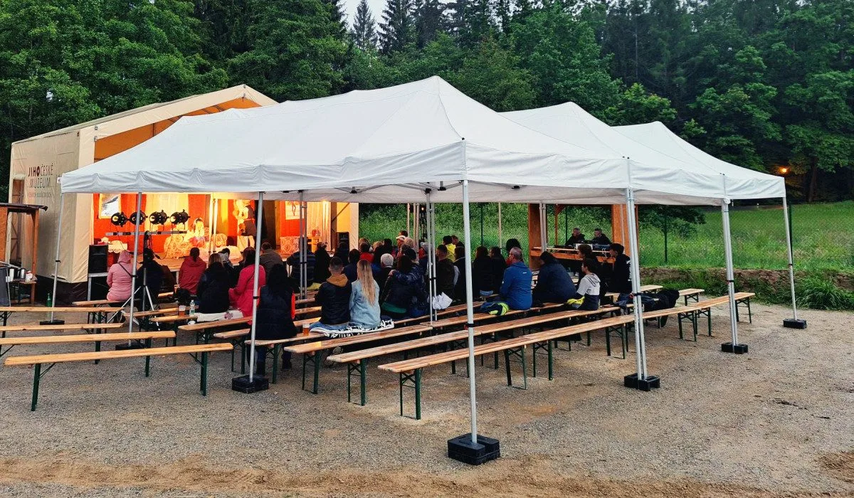 Party stany pro každý event.