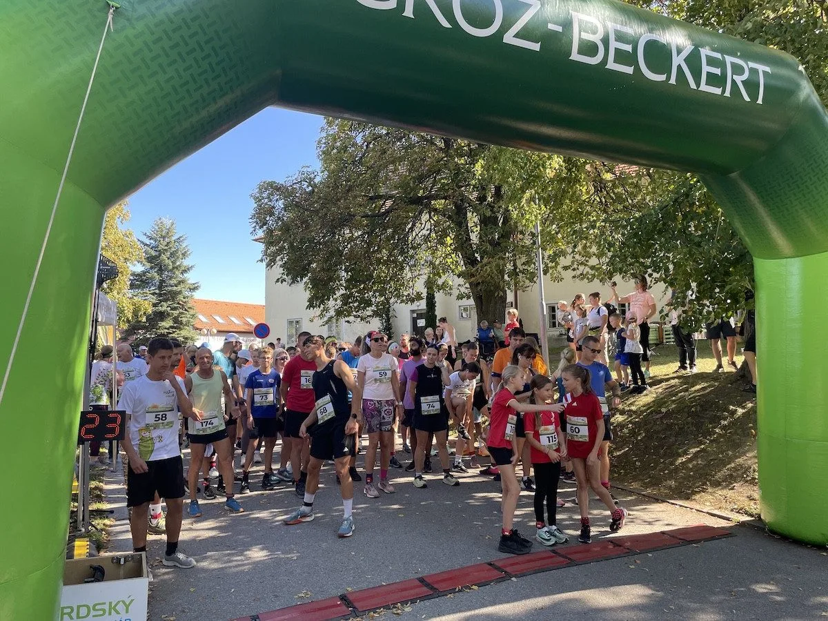 Benefiční běh Svatojánský kopeček přilákal 181 běžců