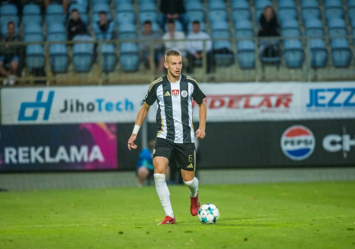 Dynamo vyzve Baník. Pohárový duel začne v 16 hodin