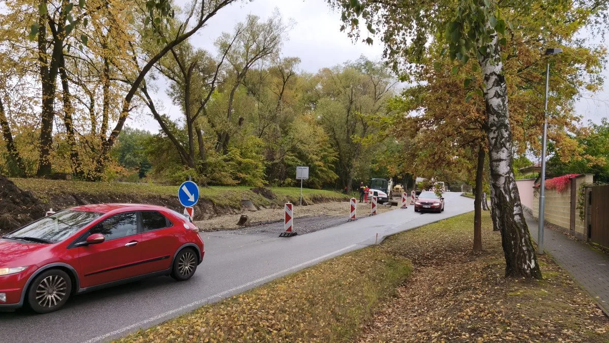 Lampy vysoké 4 metry? V Litvínovicích kvůli tomu museli jednat s leteckou bezpečností