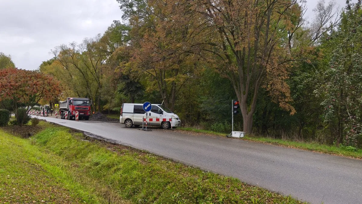 Lampy vysoké 4 metry? V Litvínovicích kvůli tomu museli jednat s leteckou bezpečností