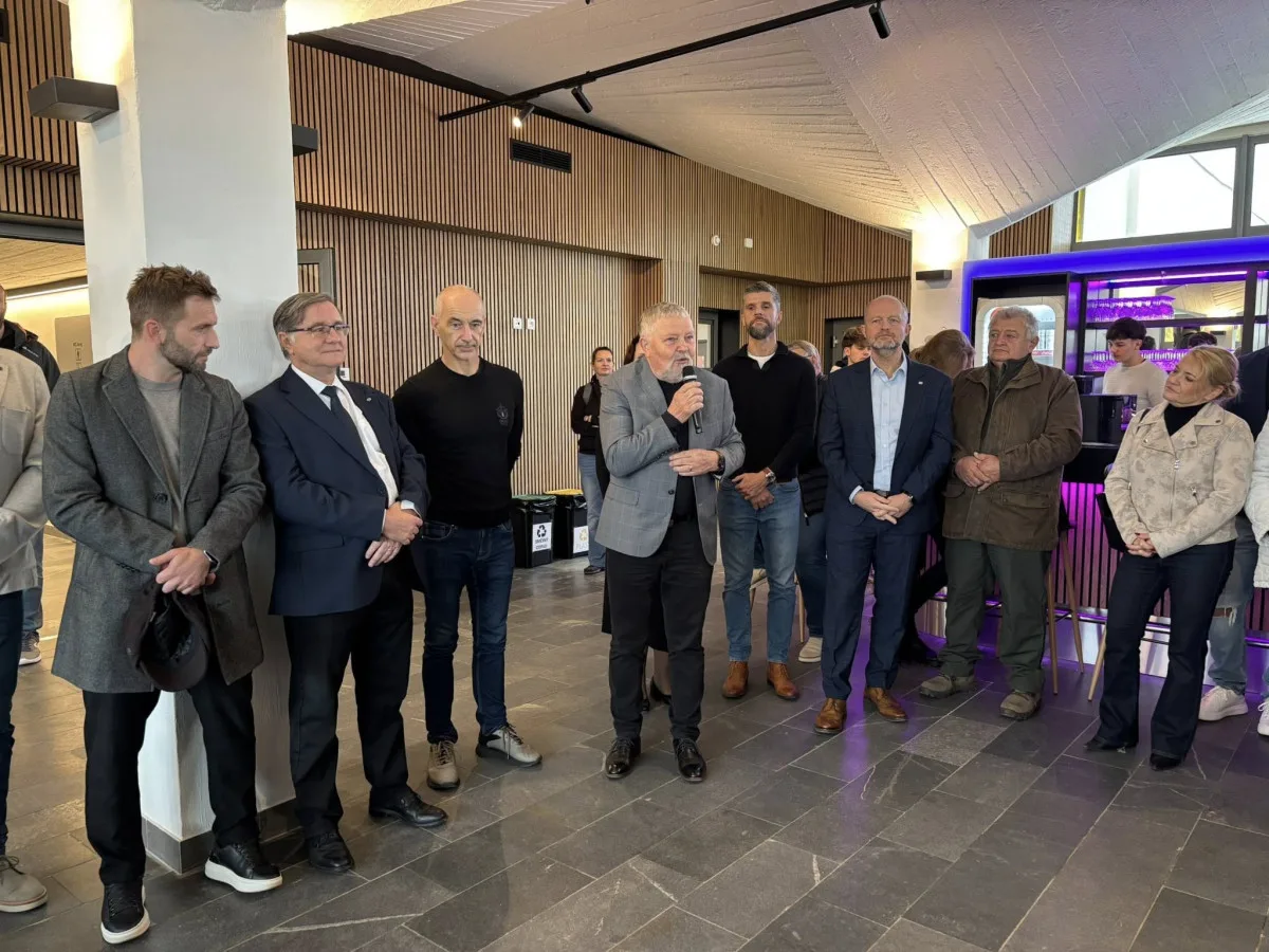Třeboň otevřela zrekonstruovanou sportovní halu. Město už chystá další přístavbu