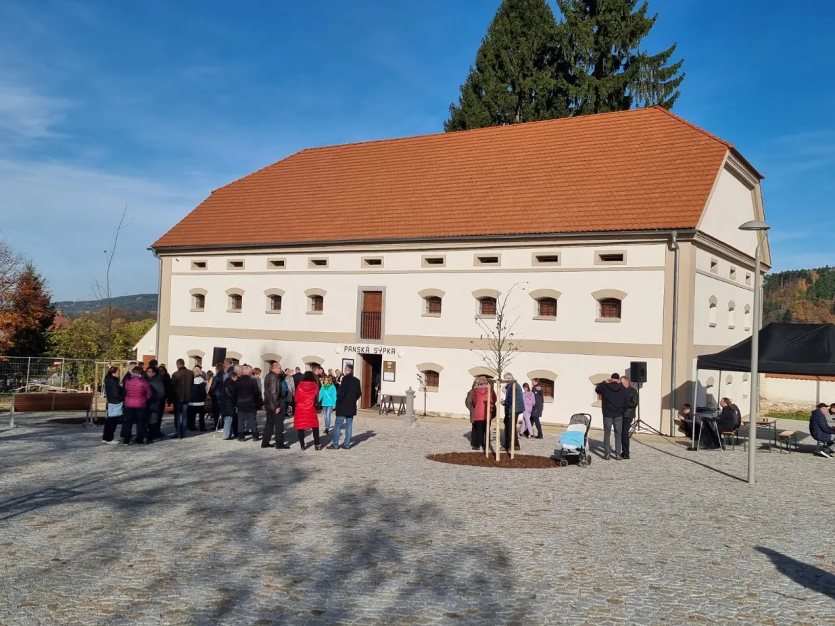 Ve Volyni vznikl z bývalé sýpky víceúčelový kulturní prostor