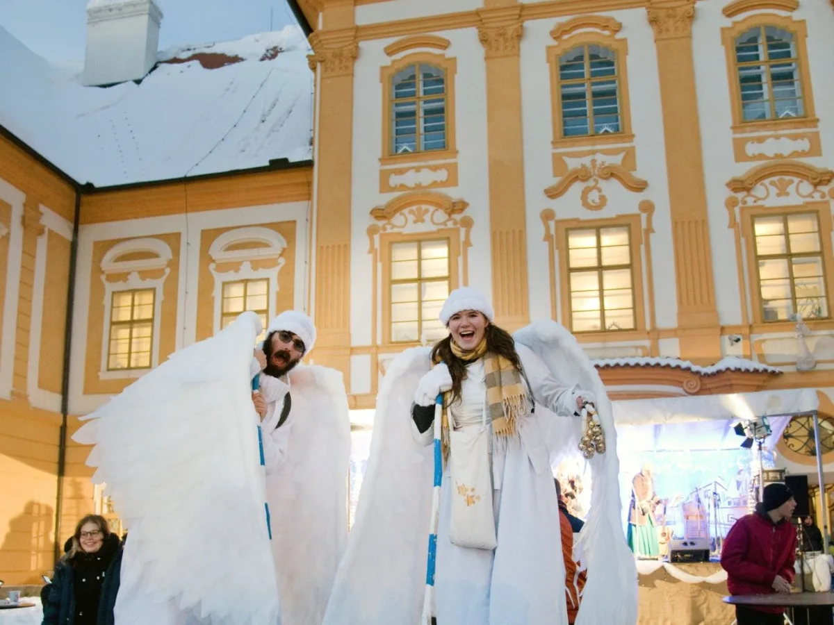 Čerti, koncerty, divadlo i živý betlém. Advent v Borovanech je tu.