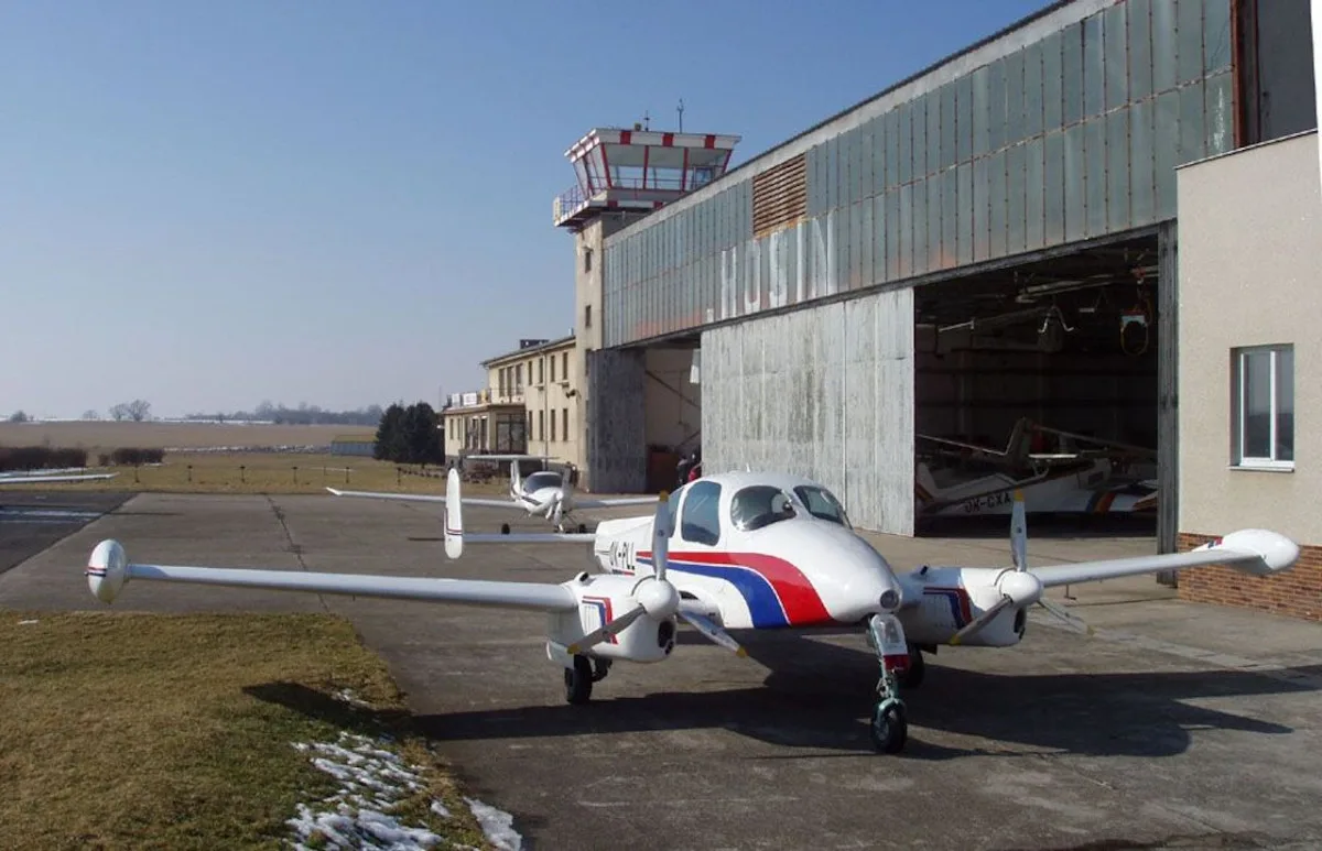 Tajemný dron z Budějovic se objevil u letiště Hosín, od té doby ho nikdo neviděl
