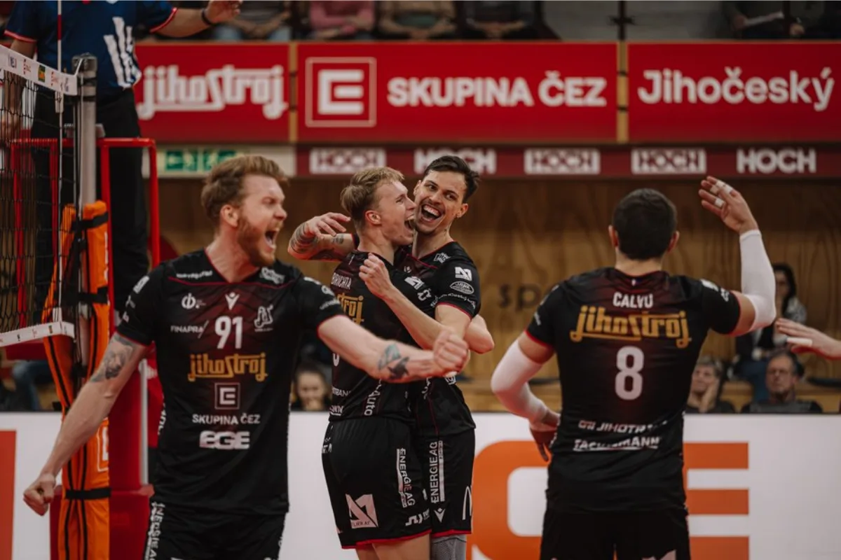 Atmosféra jako v play-off: Jihostroj vyhrál na počest Milana Čudy