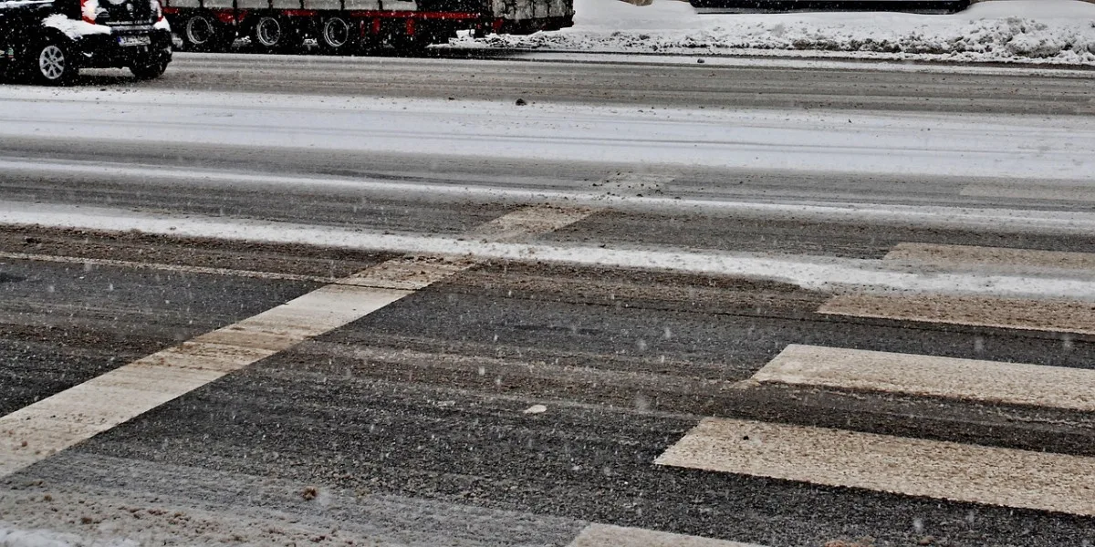Jižní Čechy čeká mrazivá noc, v pondělí a úterý si dejte pozor na ledovku
