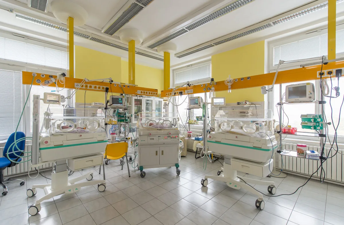 Nemocnice Písek hledá ke své neonatologické péči lídra.