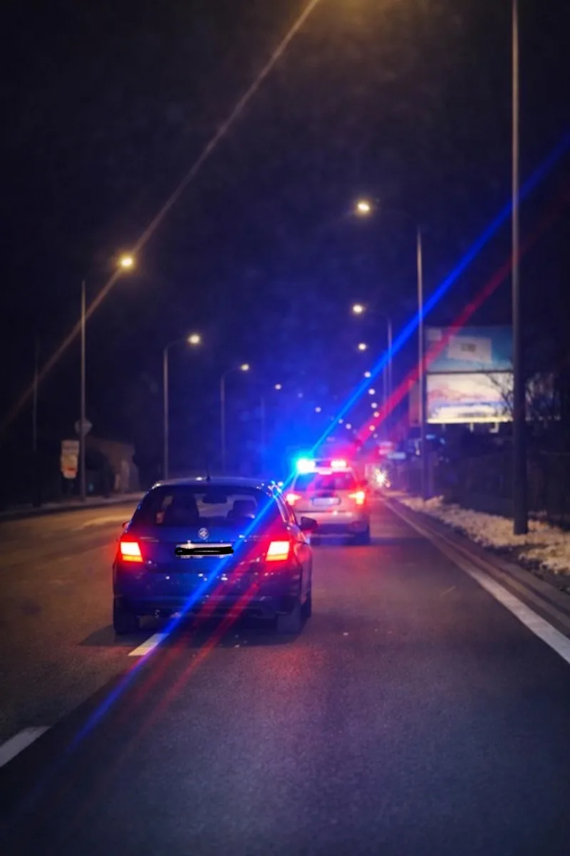 Drama na budějovických silnicích. Opilého a nebezpečného řidiče naháněli náhodní svědci