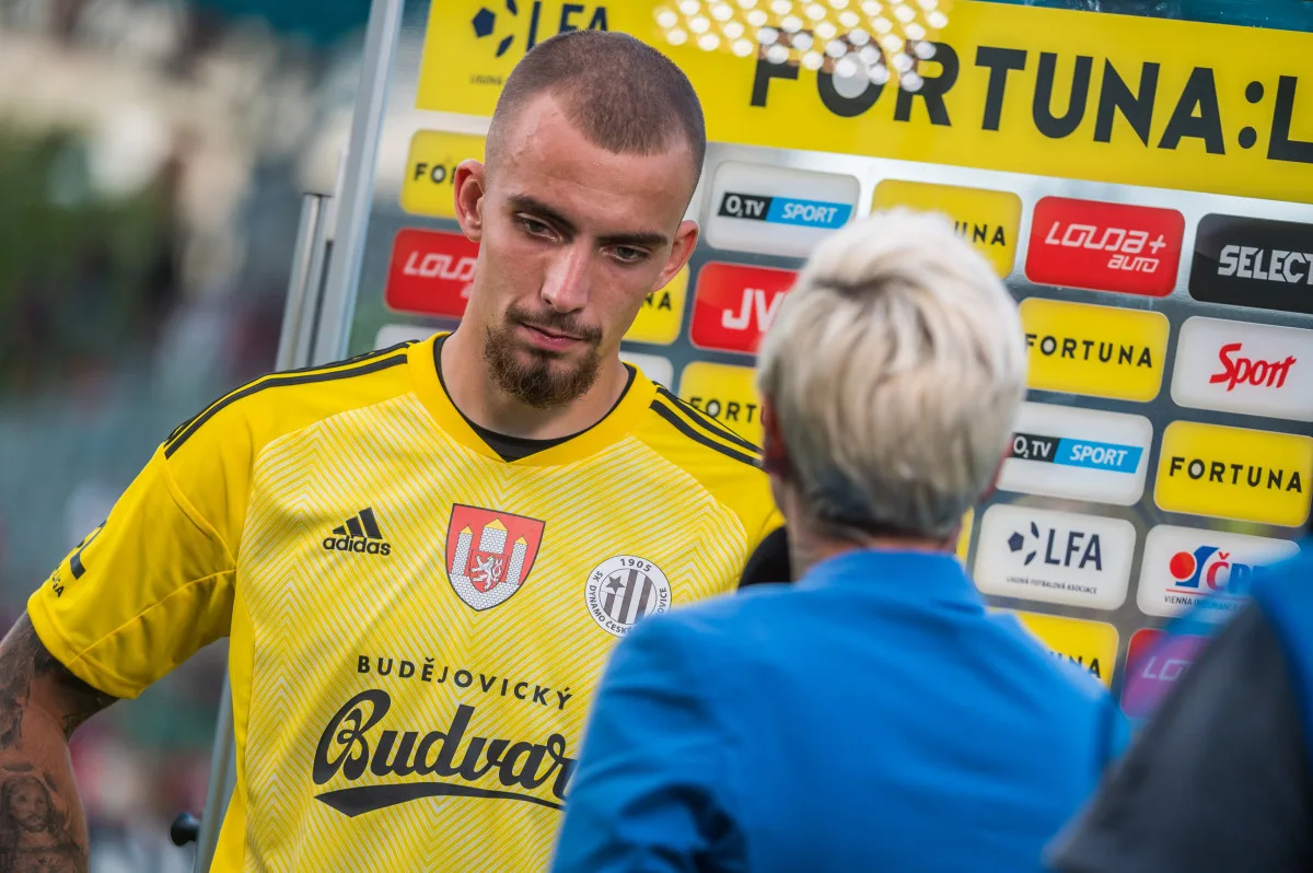 Podcast Střelák: Albánská fotbalová kabina je podobná té české, říká bývalý brankář Dynama