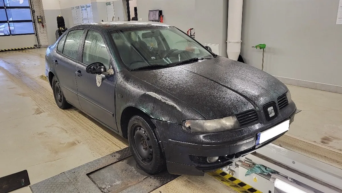 Policisté v Jindřichově Hradci zastavili pojízdný vrak. Kontrola odhalila 21 závad