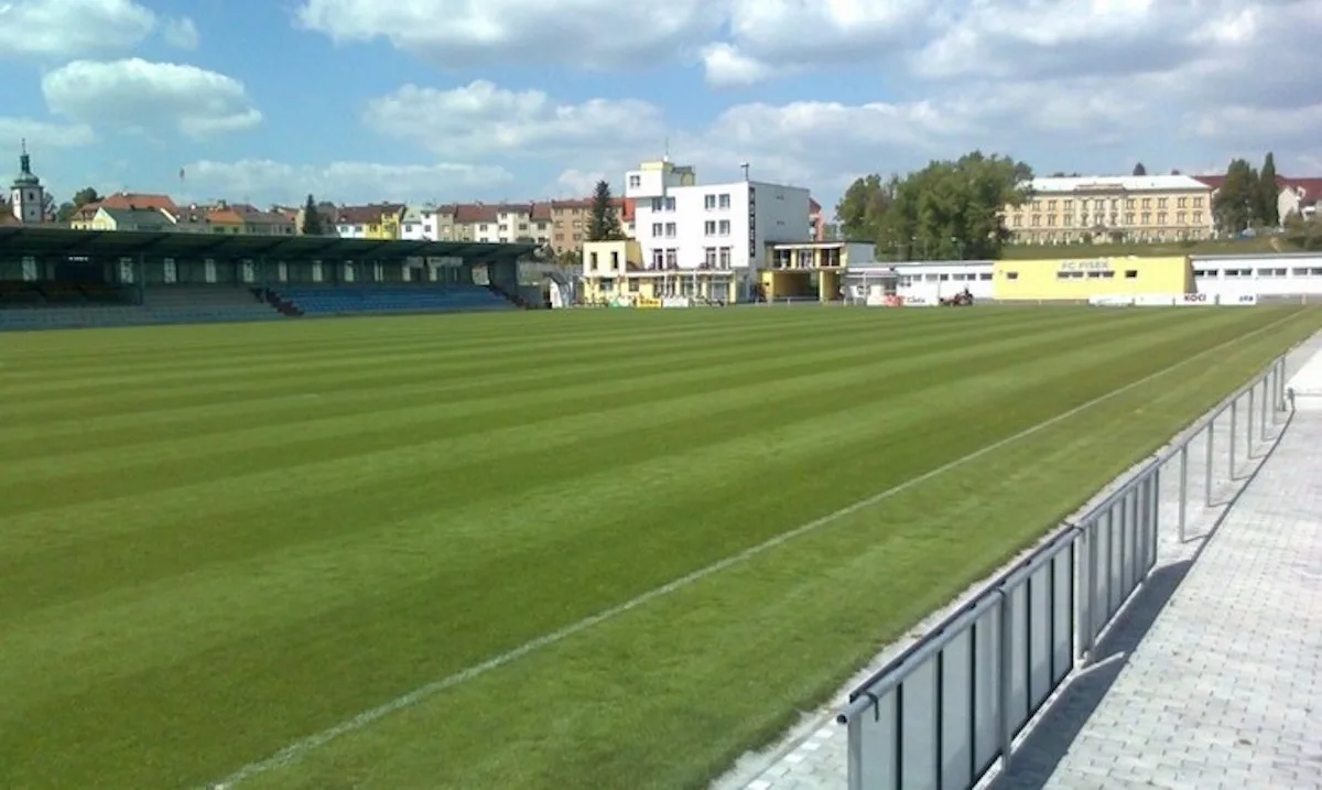Písek plánuje nové fotbalové hřiště. Pomoci má dotace od fotbalové asociace