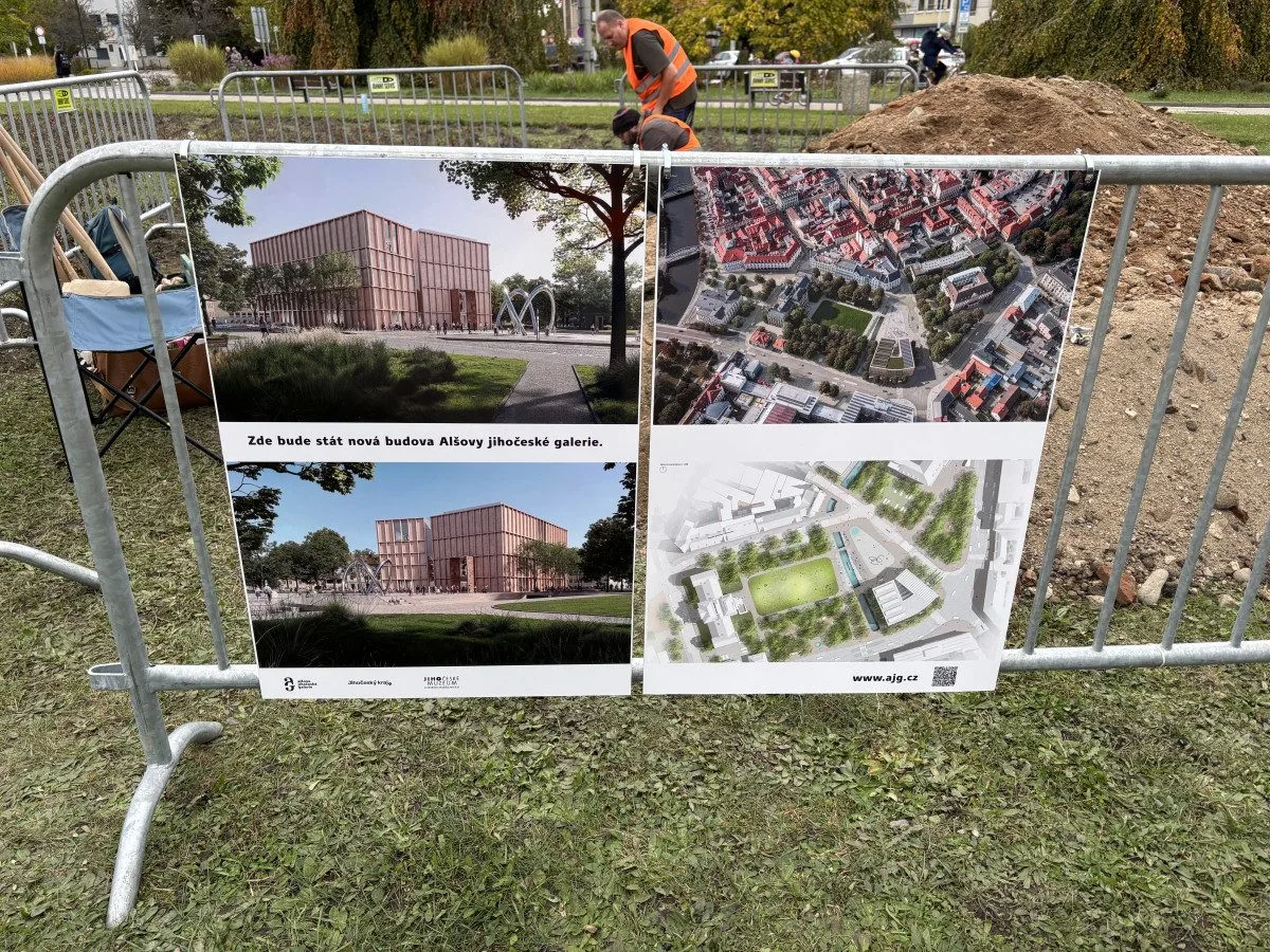 Žádné hradby ani stínadla. Archeologický průzkum stavbu galerie nezdrží
