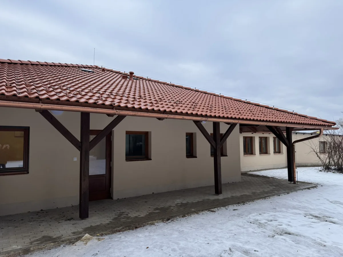 Jihočeský kraj otevřel komunitní bydlení pro lidi s autismem v Oseku.