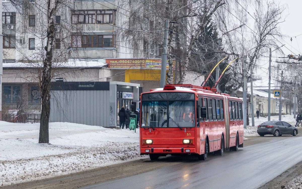 Cestující v Charkově už vozí první budějcký trolejbus, celkem tam město poslalo čtyři