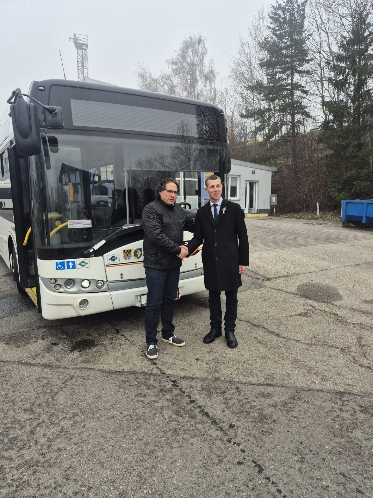 V Táboře dosloužil, v Moldavsku pomůže. Autobus z jihu Čech bude vozit děti v Călărași