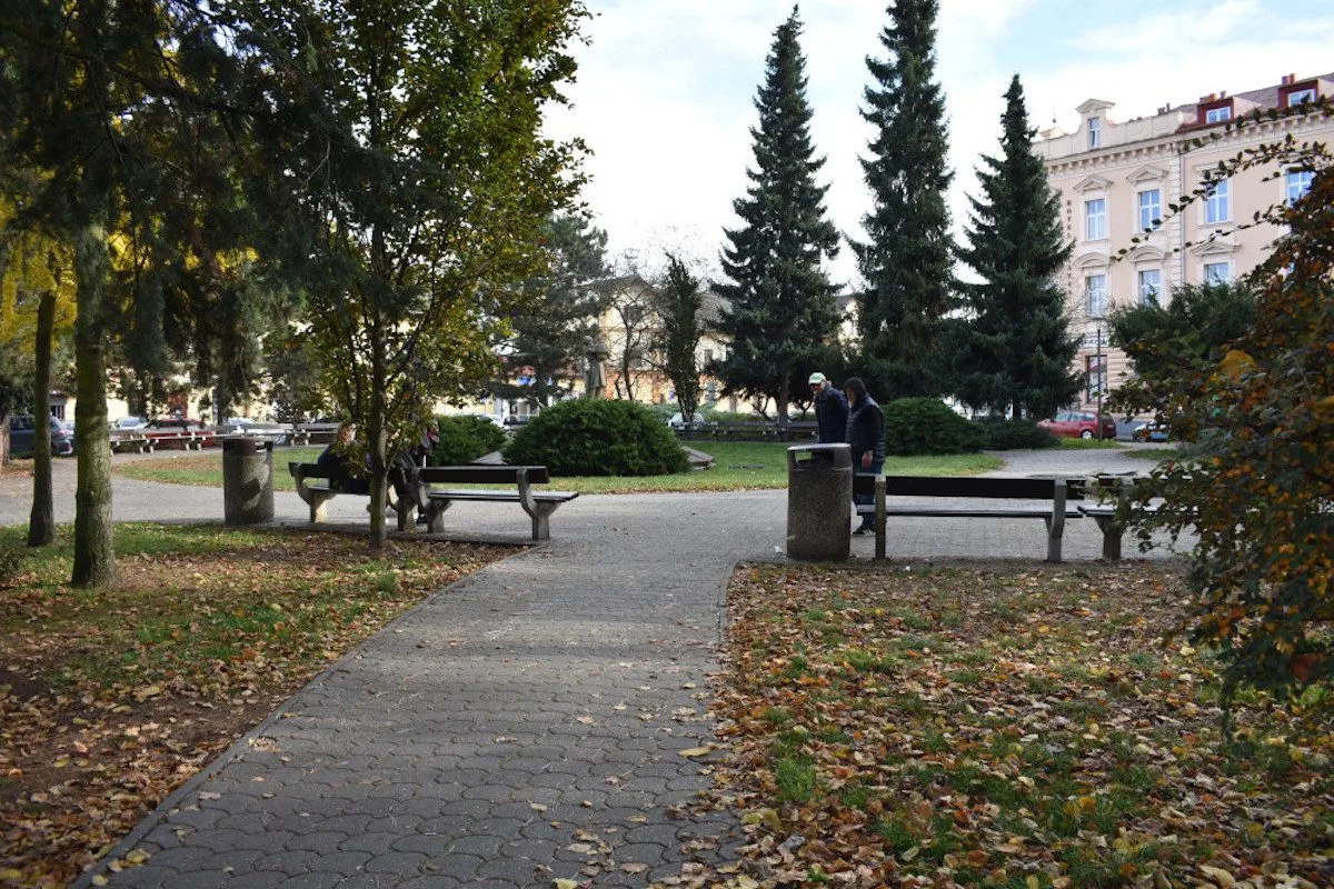 Problematickou lokalitu čeká proměna. Tábor upraví okolí nádraží a Husův park
