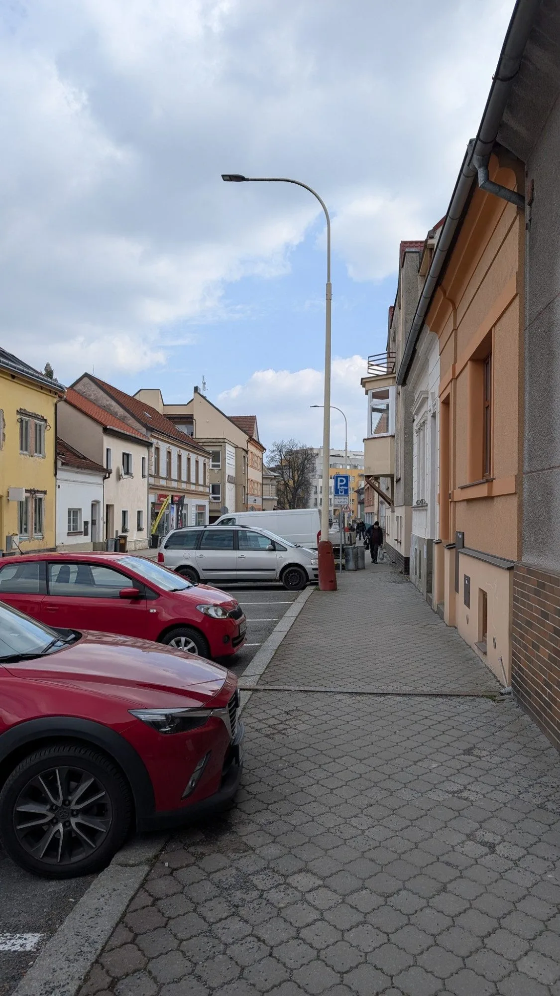 V Táboře upravují parkování. Přehlednější pravidla mají ulevit dopravě i rezidentům