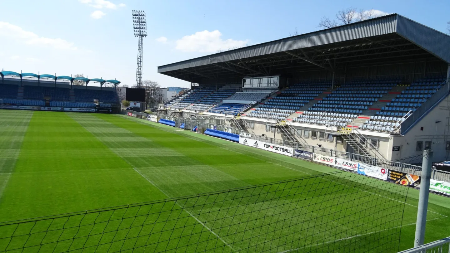 Tahle parta by měla z Dynama zmizet, napsal hejtman Kuba. Do sporu o klub vstupuje i kraj