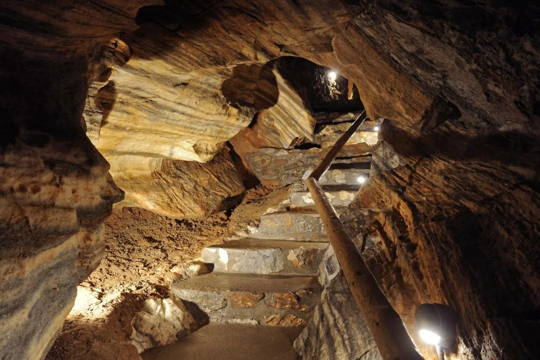 Netopýři už nespí, jeskyně po zimě znovu otevírají. Turisté se vrací i do Chýnova