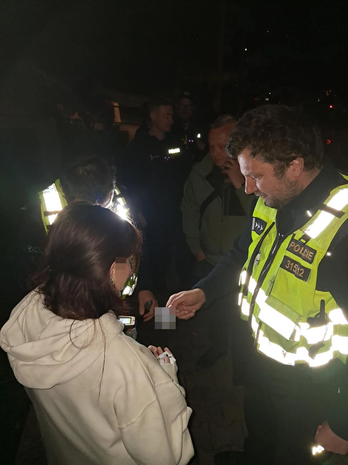 Policejní zátah na diskotéce. Odhalili opilé děti i řidiče