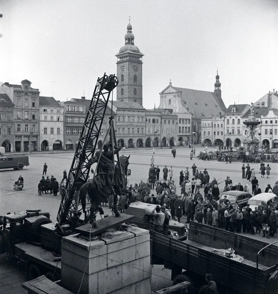 DRBNA HISTORIČKA: Od zákazů k manifestacím. Jak se rodil první máj v Budějcích
