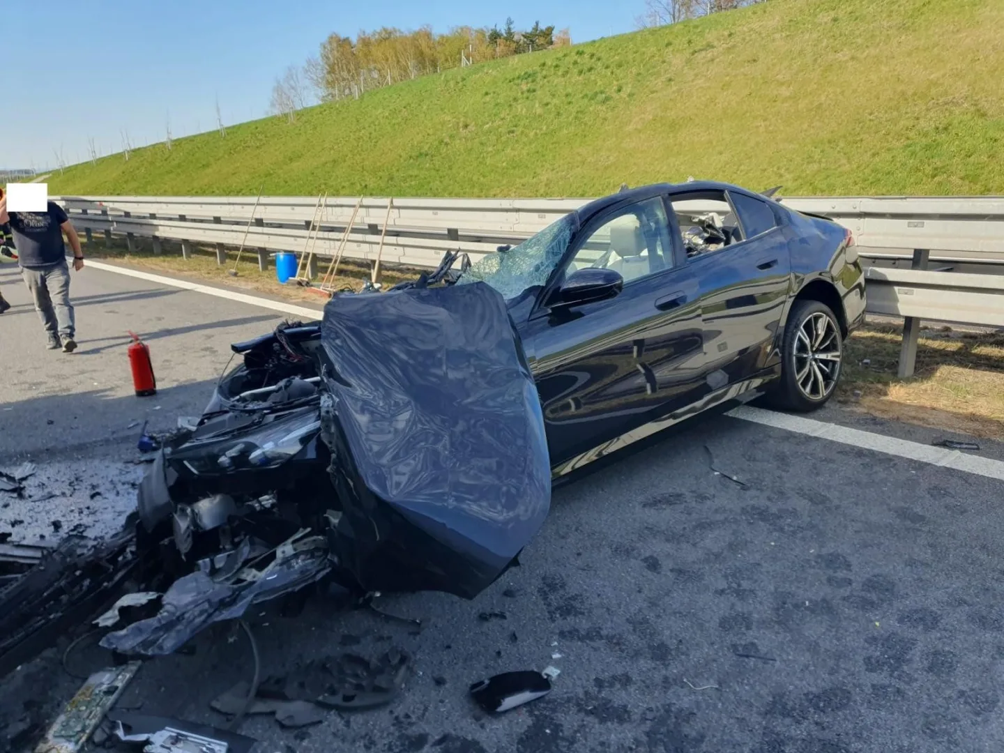 Chvíle nepozornosti málem skončila tragédií. Řidič na D3 narazil do kolony kamionů