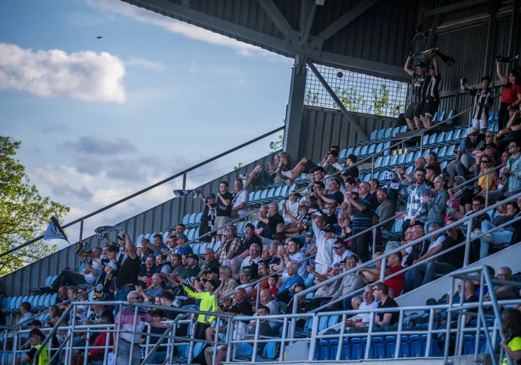 Střelák: Majitelka drží pozici a z Dynama je politické téma